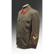 Китель для повседневной носки генералов КА обр. 1940 г. в облегченном (летнем) варианте.